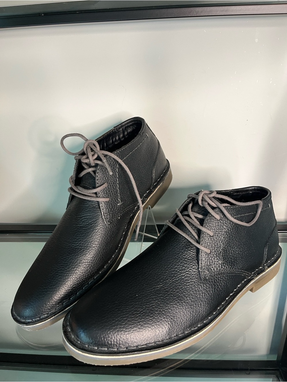 NWOT Reaction Kenneth Cole Black Pebble Leather Chukka Boots size 9